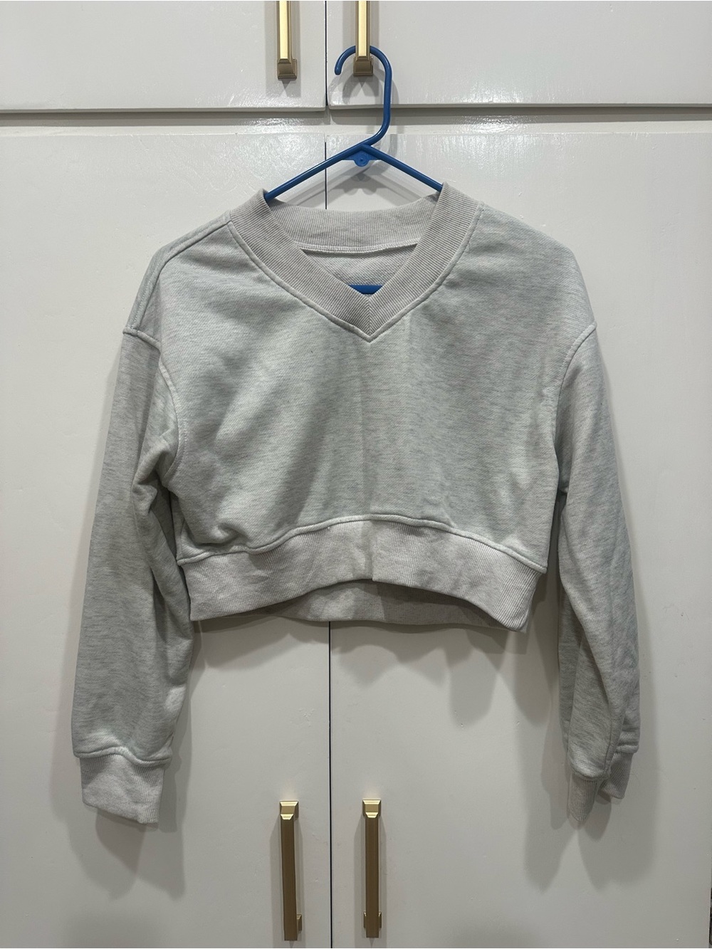 Women's Cropped V-Neck Sweatshirt - Light Gray